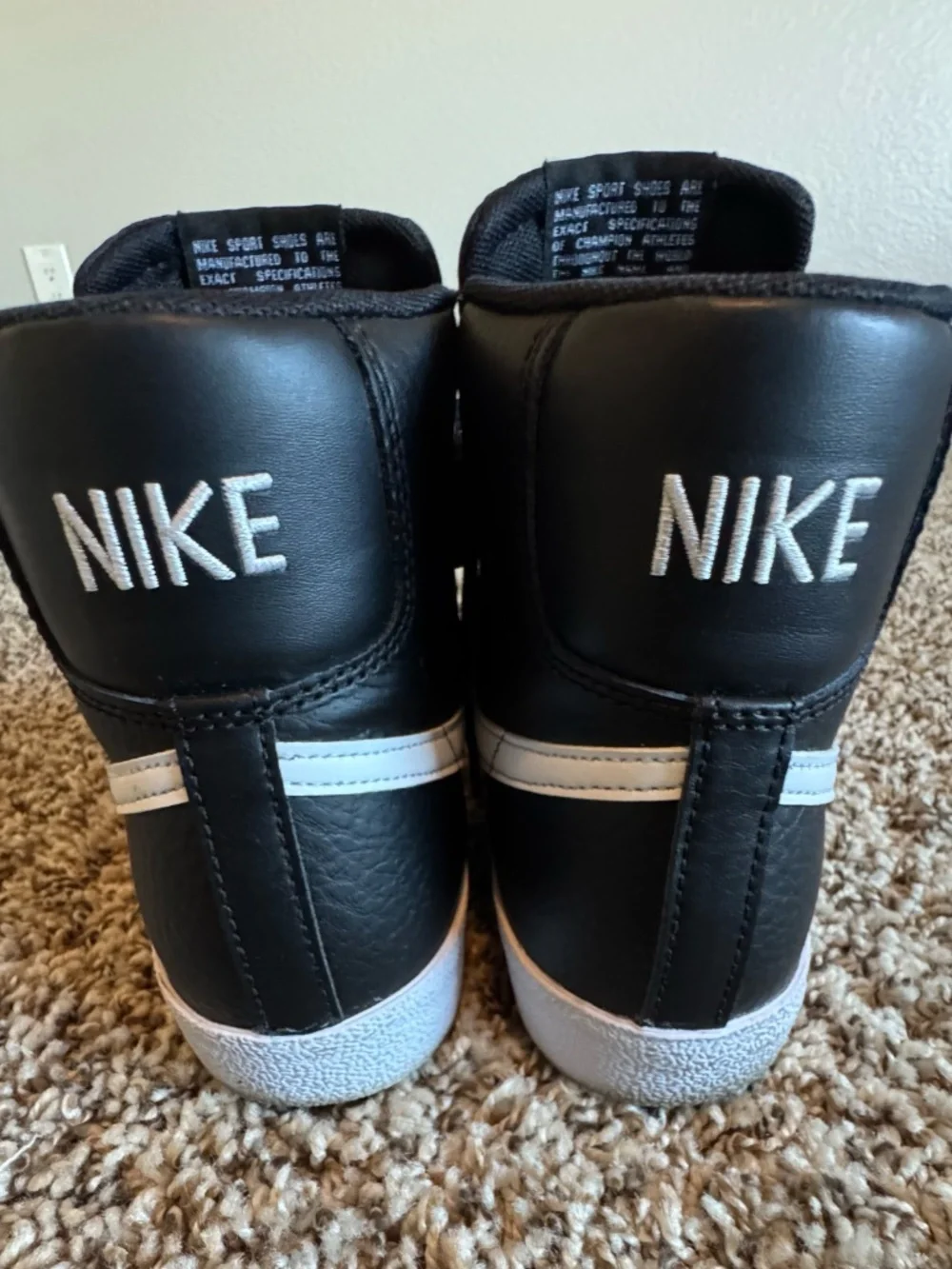 Kid's sneakers by Nike 6.5y(women's 8 us /38 euro).